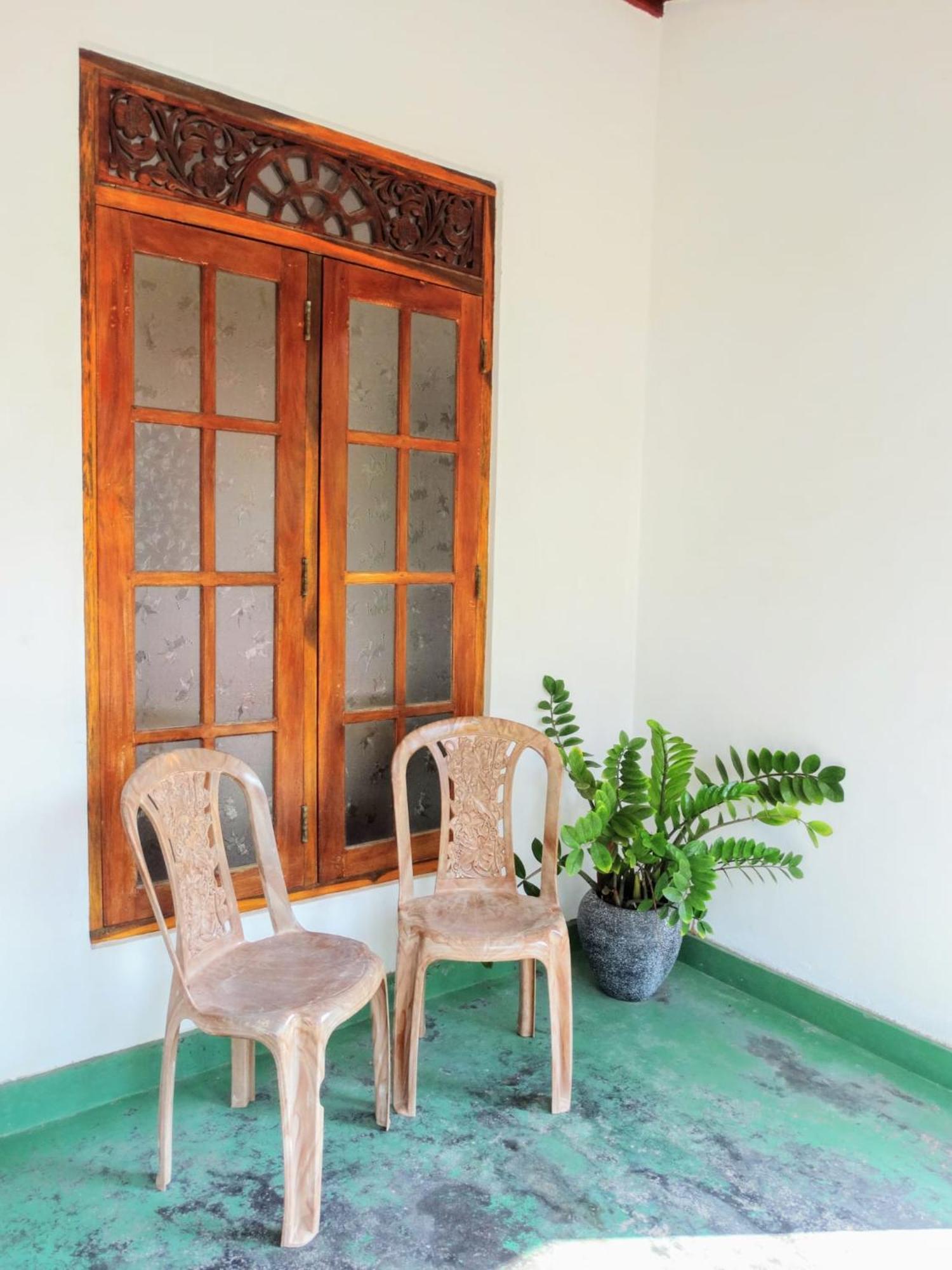 Private Beach House In Mirissa Esterno foto