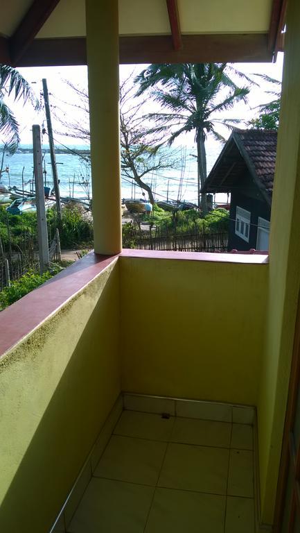 Private Beach House In Mirissa Esterno foto